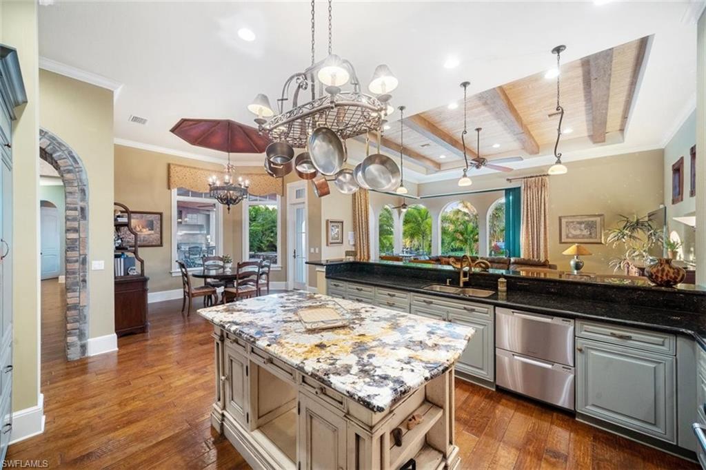 AQUALANE SHORES - Residential