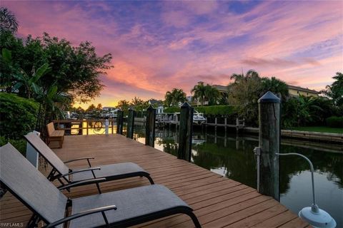 611 18th AVE S NAPLES FL 34102