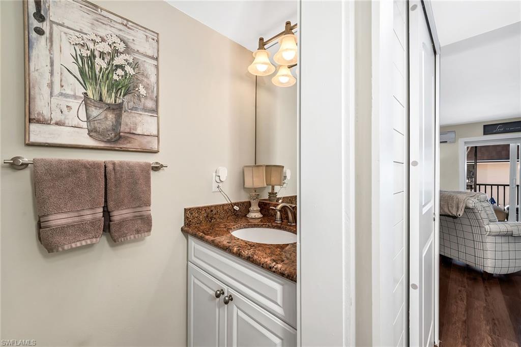 ISLAND MANOR APTS - Residential