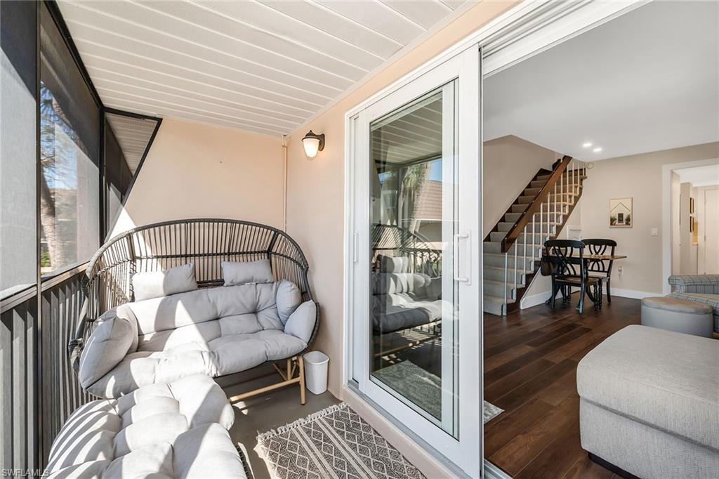 ISLAND MANOR APTS - Residential