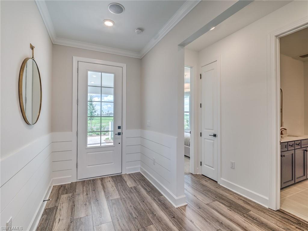 NORTHRIDGE - Residential