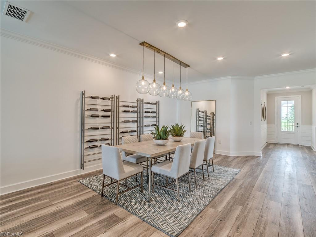 NORTHRIDGE - Residential