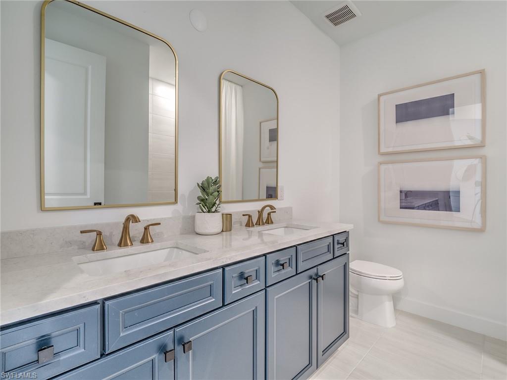 NORTHRIDGE - Residential