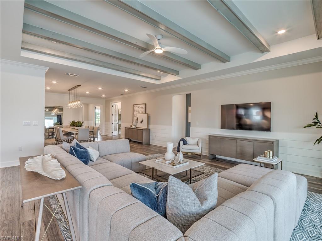 NORTHRIDGE - Residential