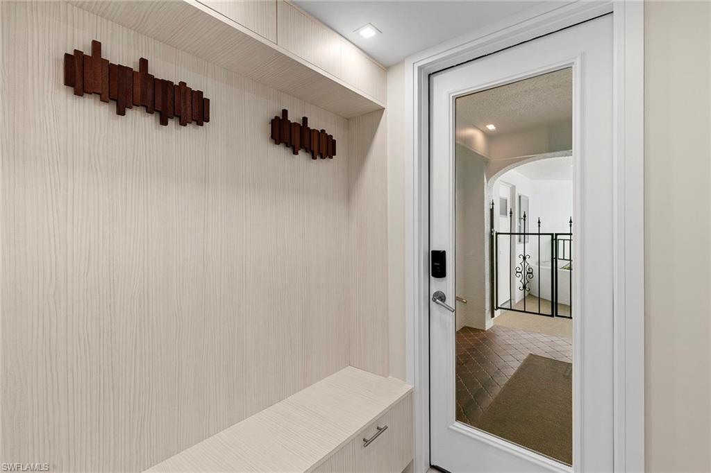 HORIZON HOUSE - Residential