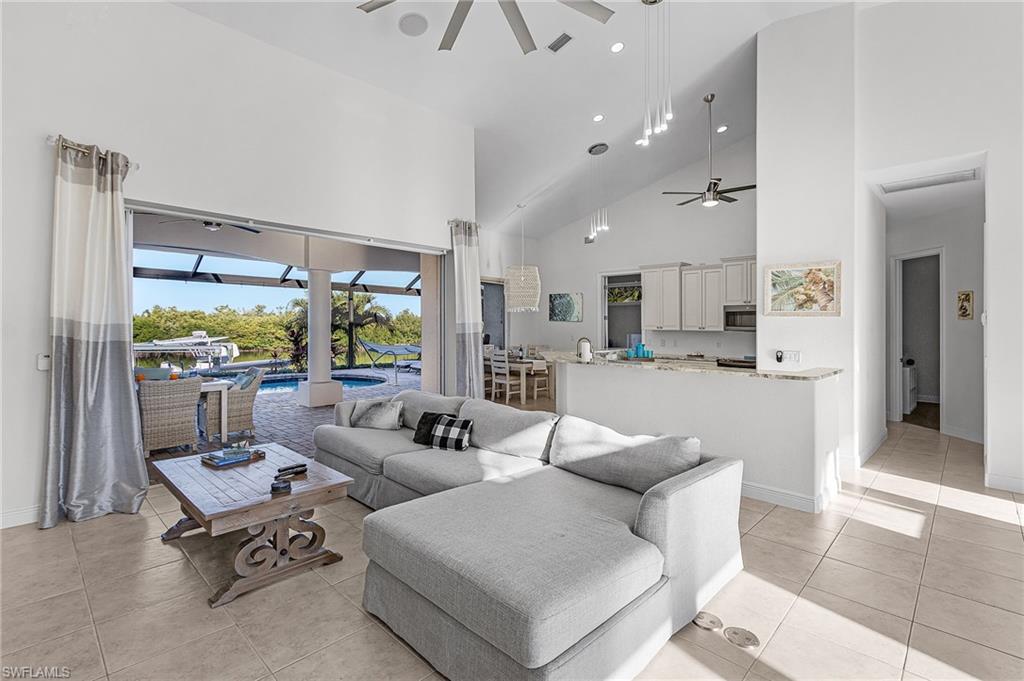 CAPE CORAL - Residential Lease