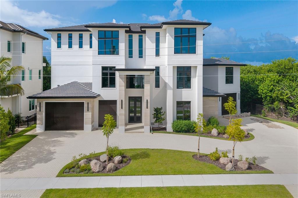 598 Spinnaker DR