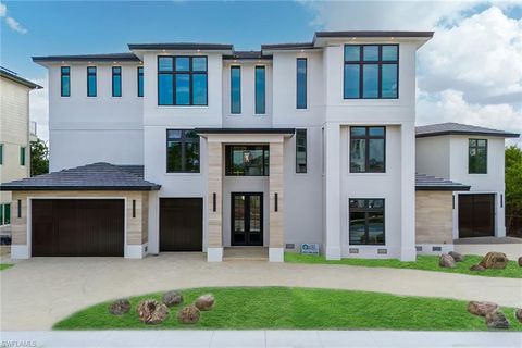 598 Spinnaker DR MARCO ISLAND FL 34145