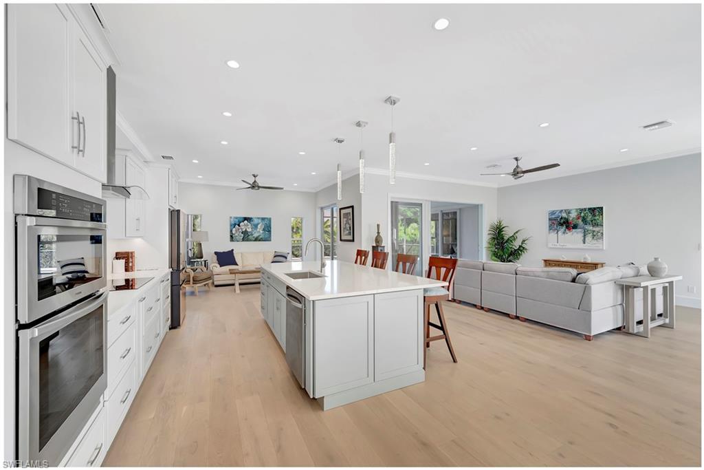 1909 Fairfax CIR