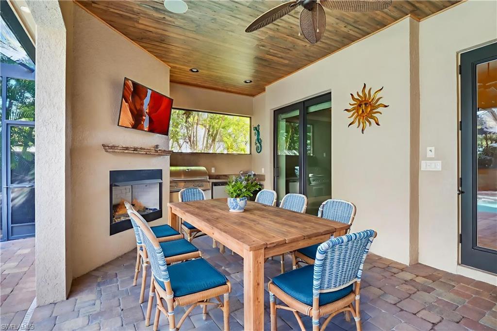 NAPLES PARK - Residential