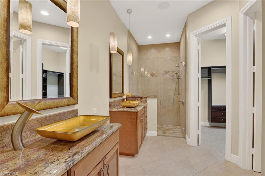 NAPLES PARK - Residential