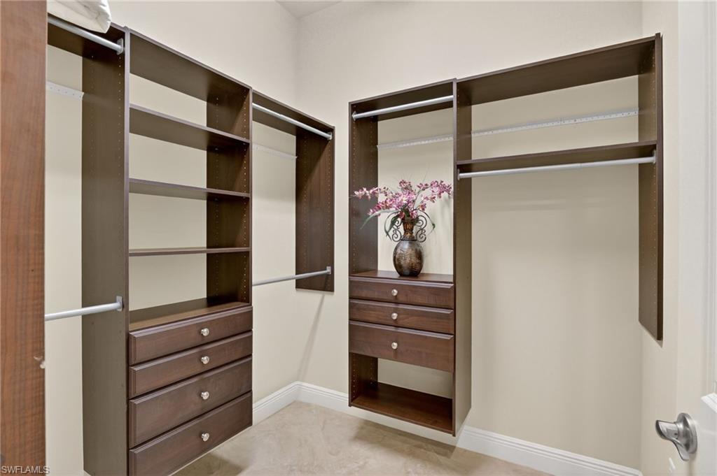 NAPLES PARK - Residential