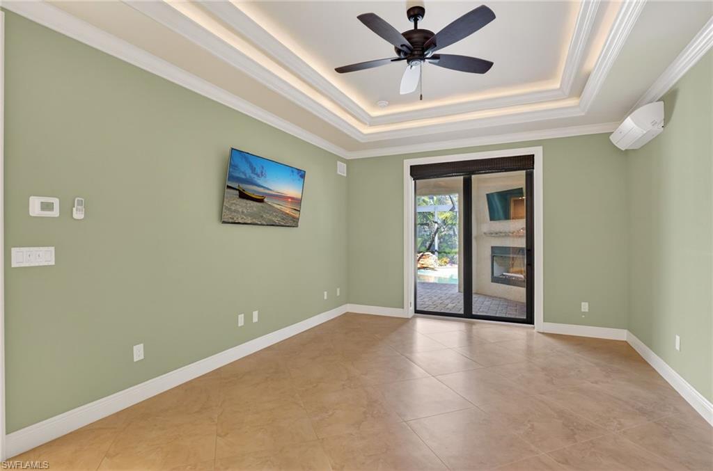 NAPLES PARK - Residential