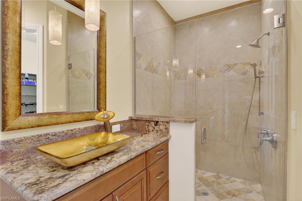 NAPLES PARK - Residential