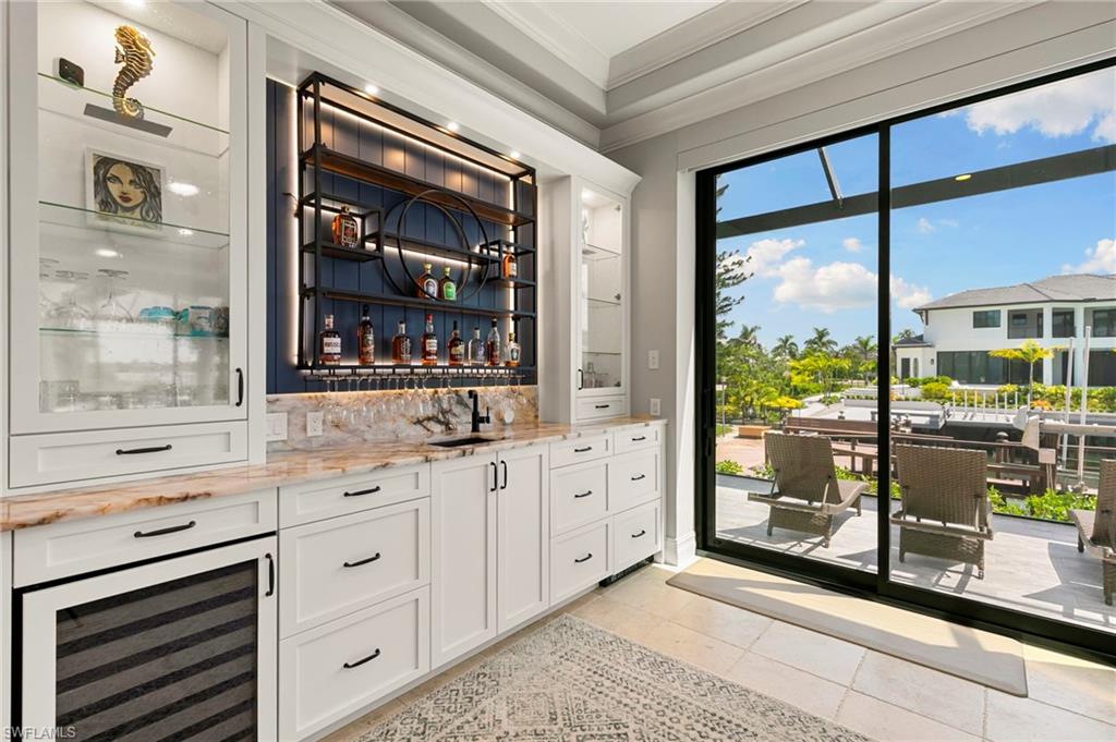 ESTATES - Residential