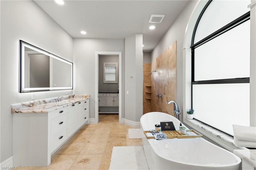 ESTATES - Residential