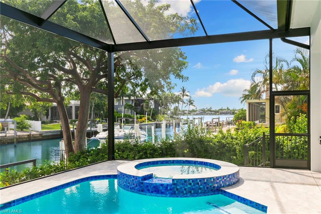 ESTATES - Residential