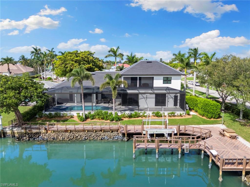 ESTATES - Residential