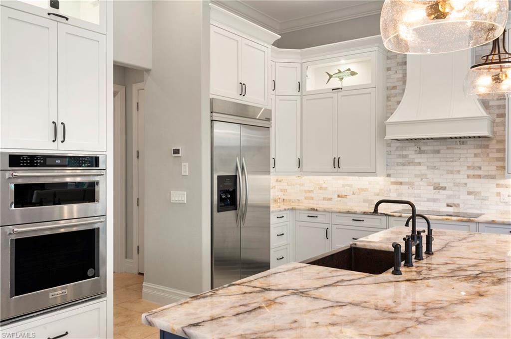 ESTATES - Residential