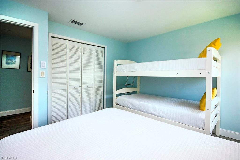 SANIBEL BAYOUS - Residential