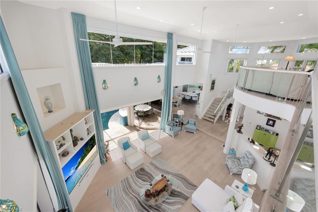 ESTATES - Residential