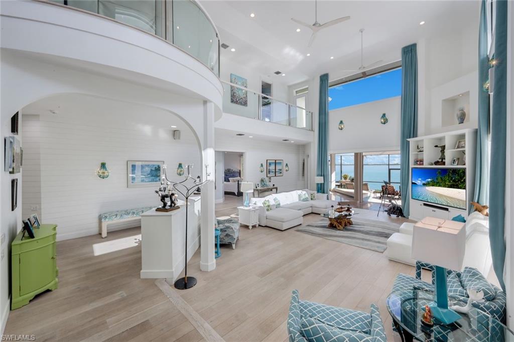 ESTATES - Residential