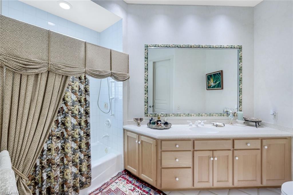 ESTATES - Residential