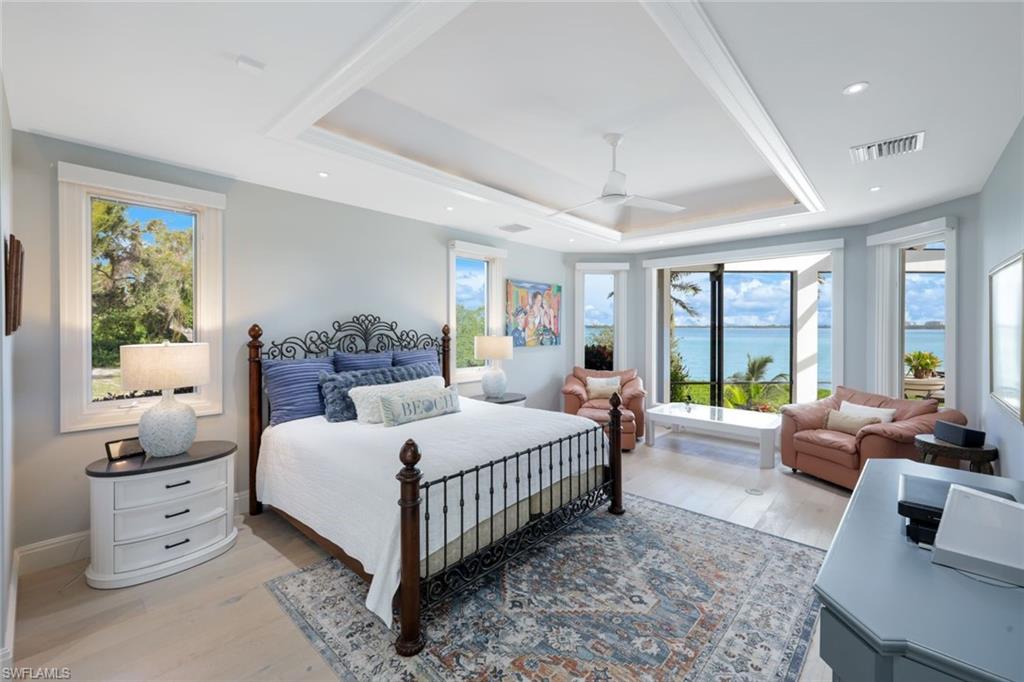 ESTATES - Residential