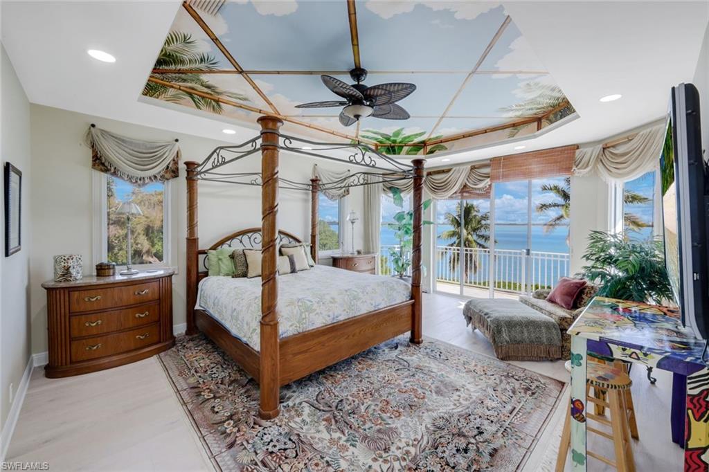 ESTATES - Residential