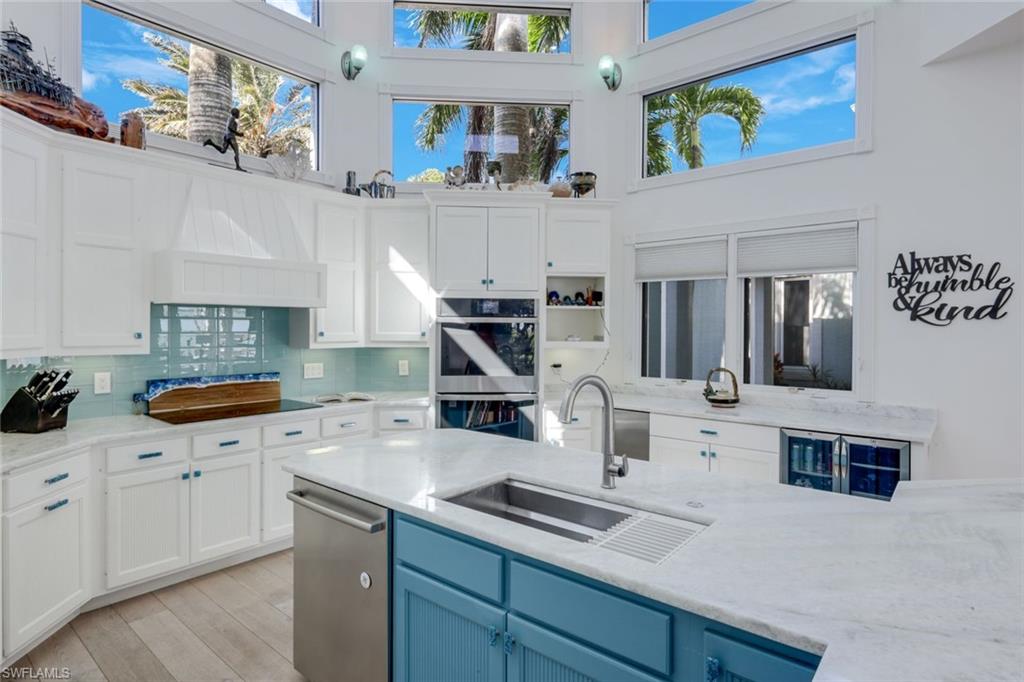 ESTATES - Residential