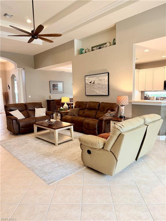 BELLE LAGO - Residential