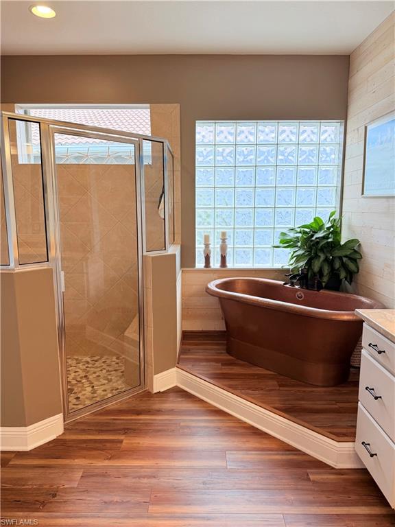 BELLE LAGO - Residential