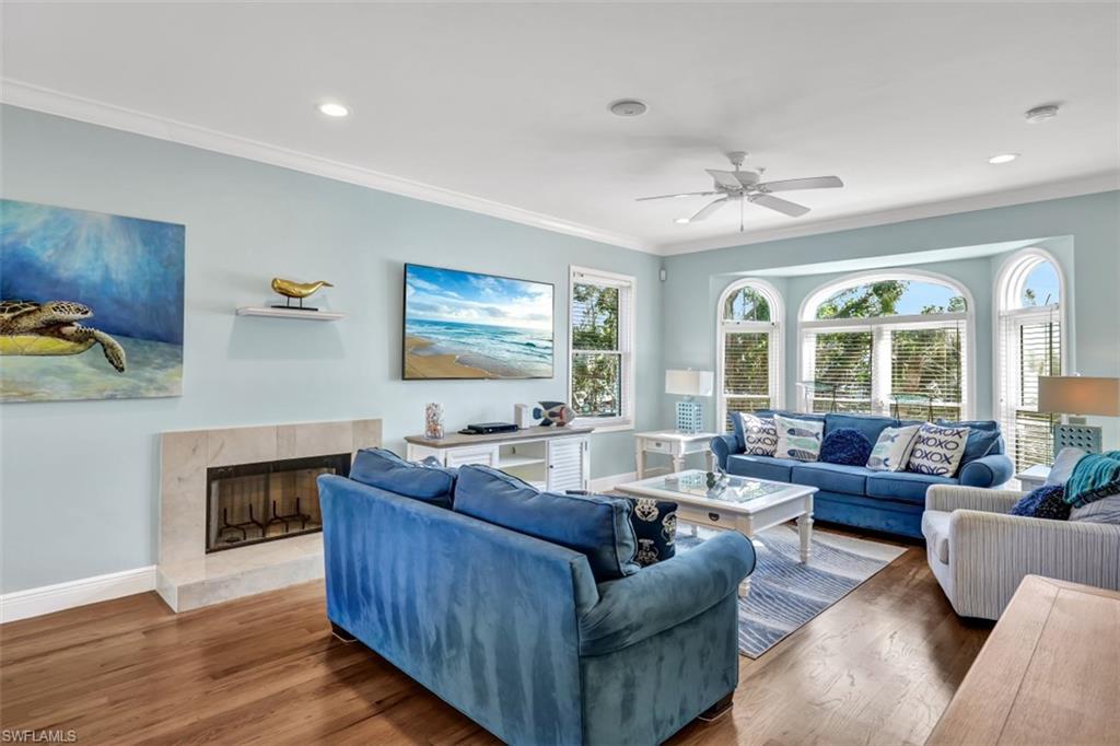 GORES A M SUBD - Residential