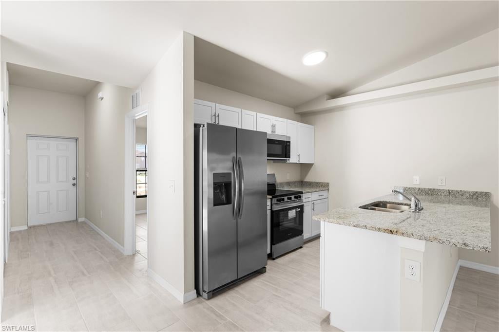 1045/1047 SE 11th TER