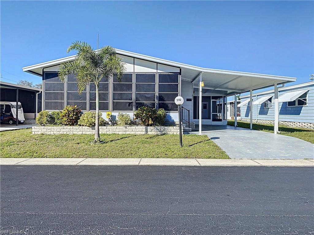 HORIZON VILLAGE - Residential