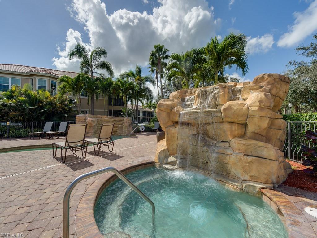 VISTA POINTE - Residential