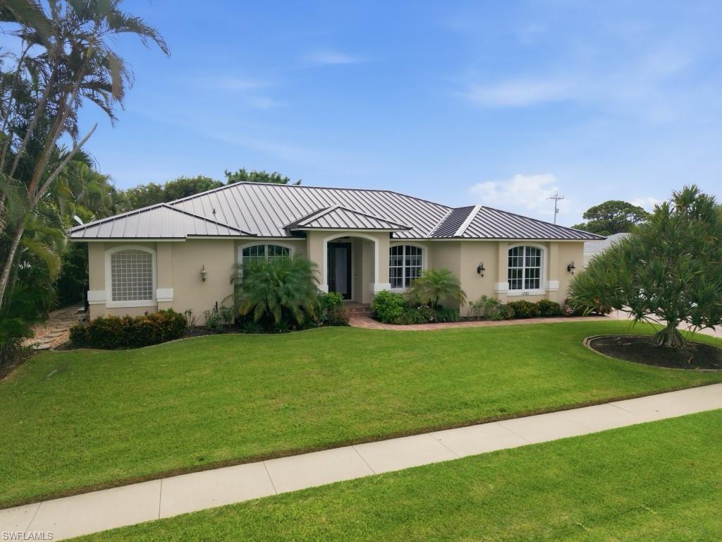 1361 Bayport AVE
