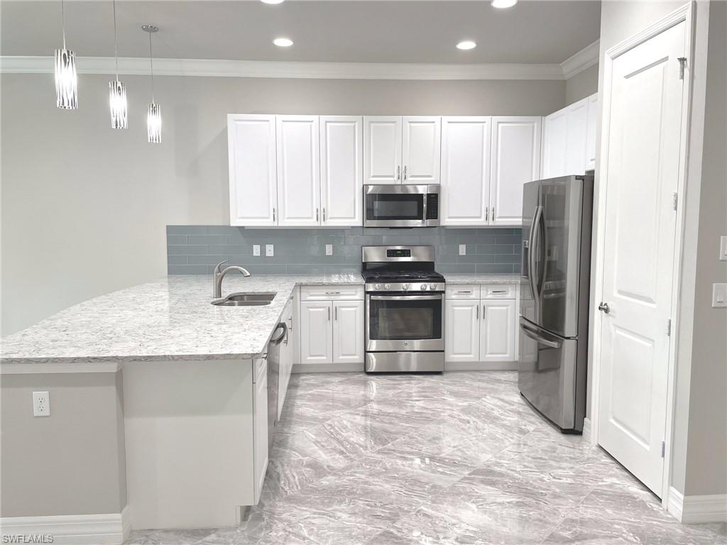 STONECREEK - Residential