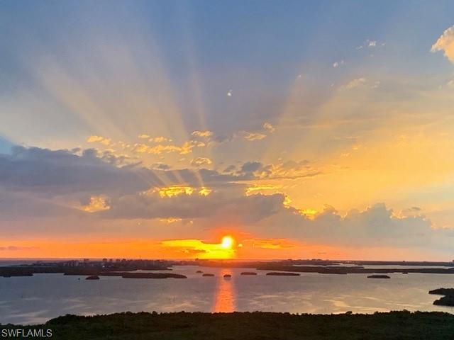 ALTAIRA - Residential