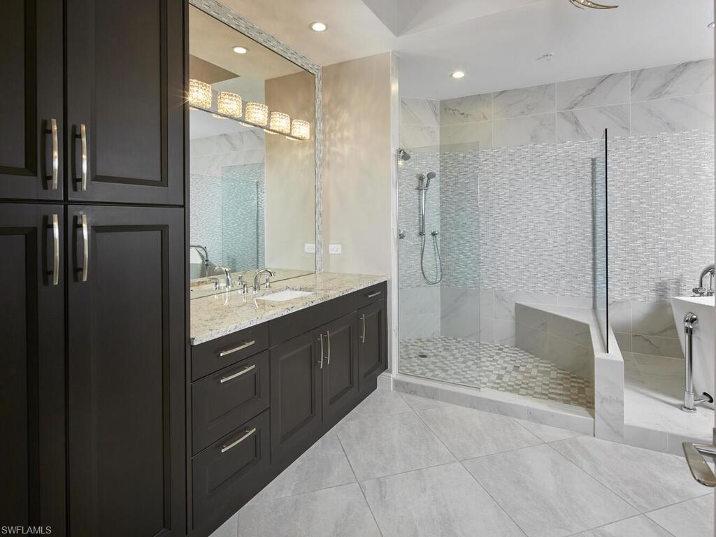 ALTAIRA - Residential