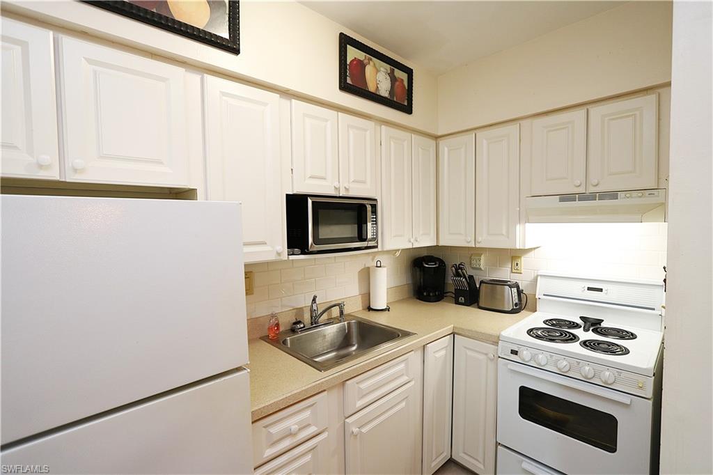 SEABREEZE CONDO - Residential Lease