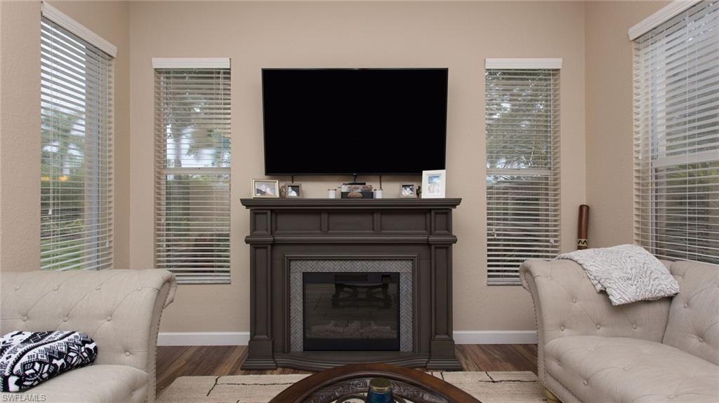 MONTEREY - Residential