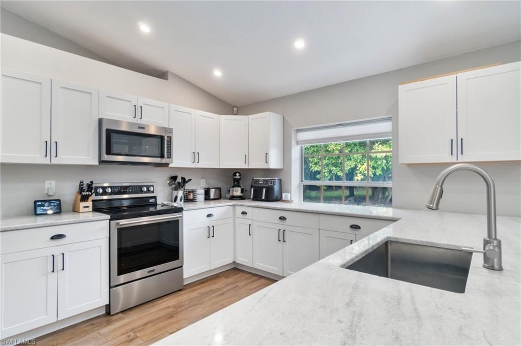 GOLDEN GATE ESTATES - Residential