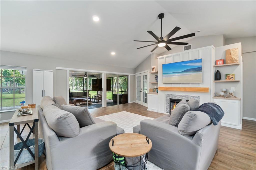 GOLDEN GATE ESTATES - Residential