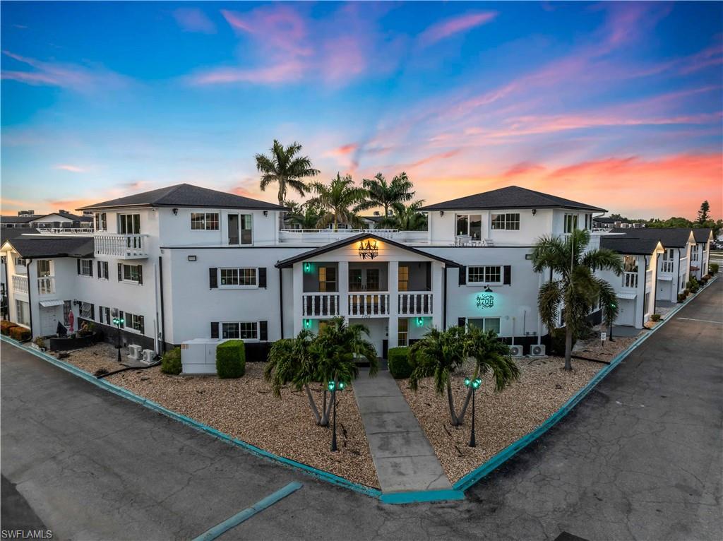 WINDSOR WEST - Residential