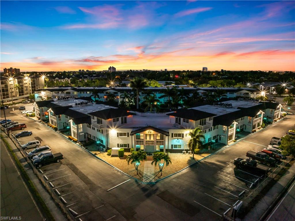 WINDSOR WEST - Residential