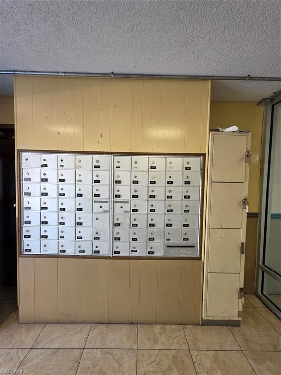 WINDSOR WEST - Residential