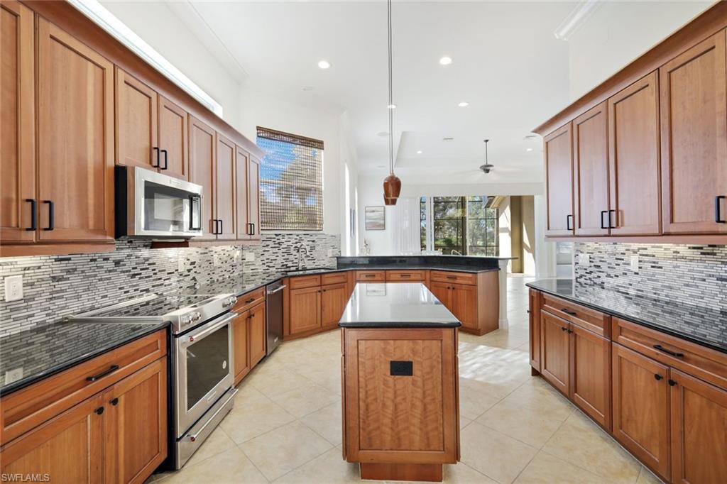 PARKSIDE - Residential