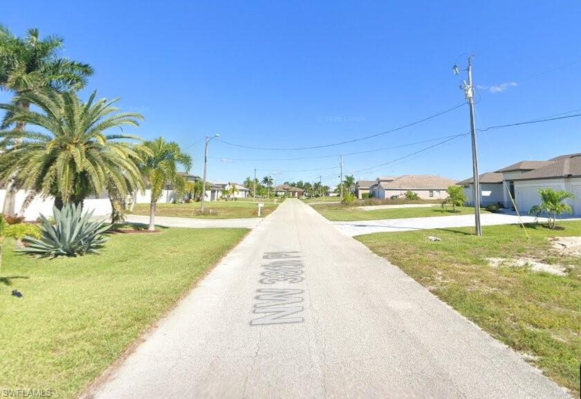 813 NW 38th PL