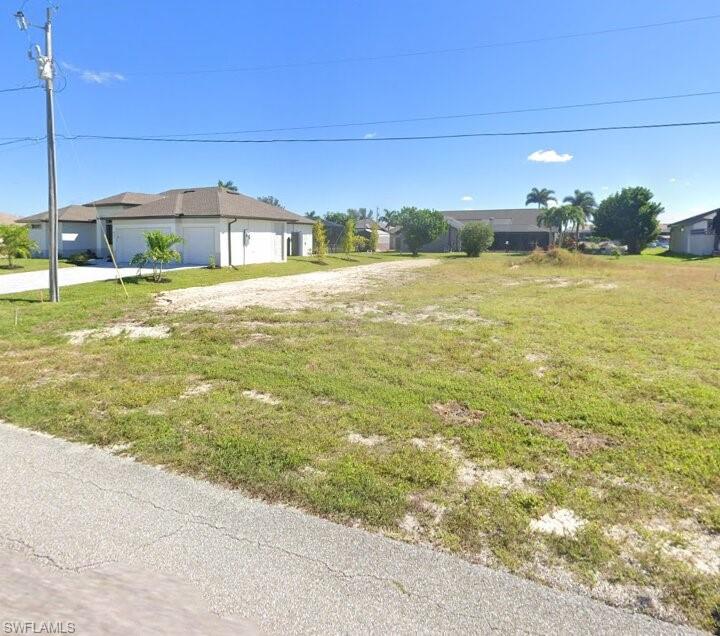 813 NW 38th PL